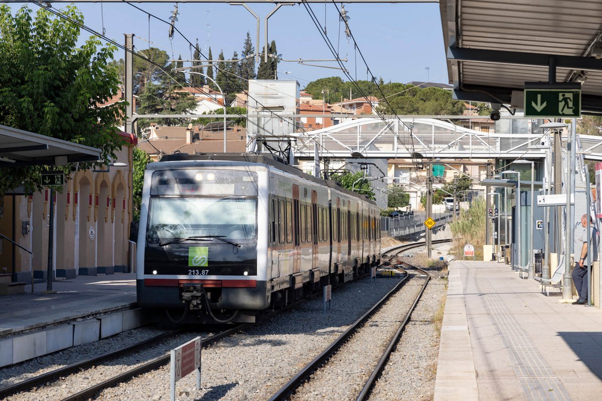 FGC's tweet image. Els trens circulen segons l'horari establert.

#ServeiFGC #FGC