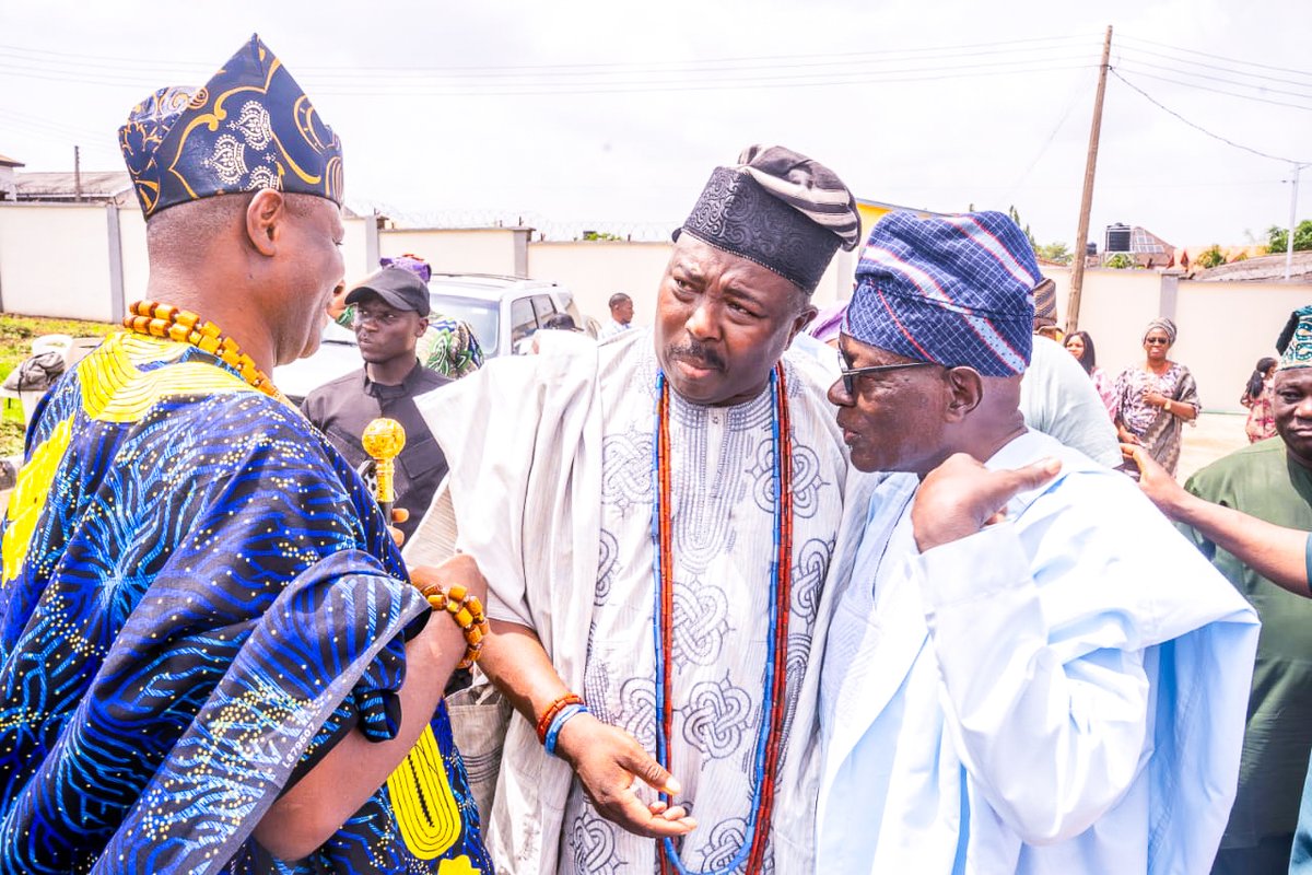 Senator Sharafadeen Alli tweet media