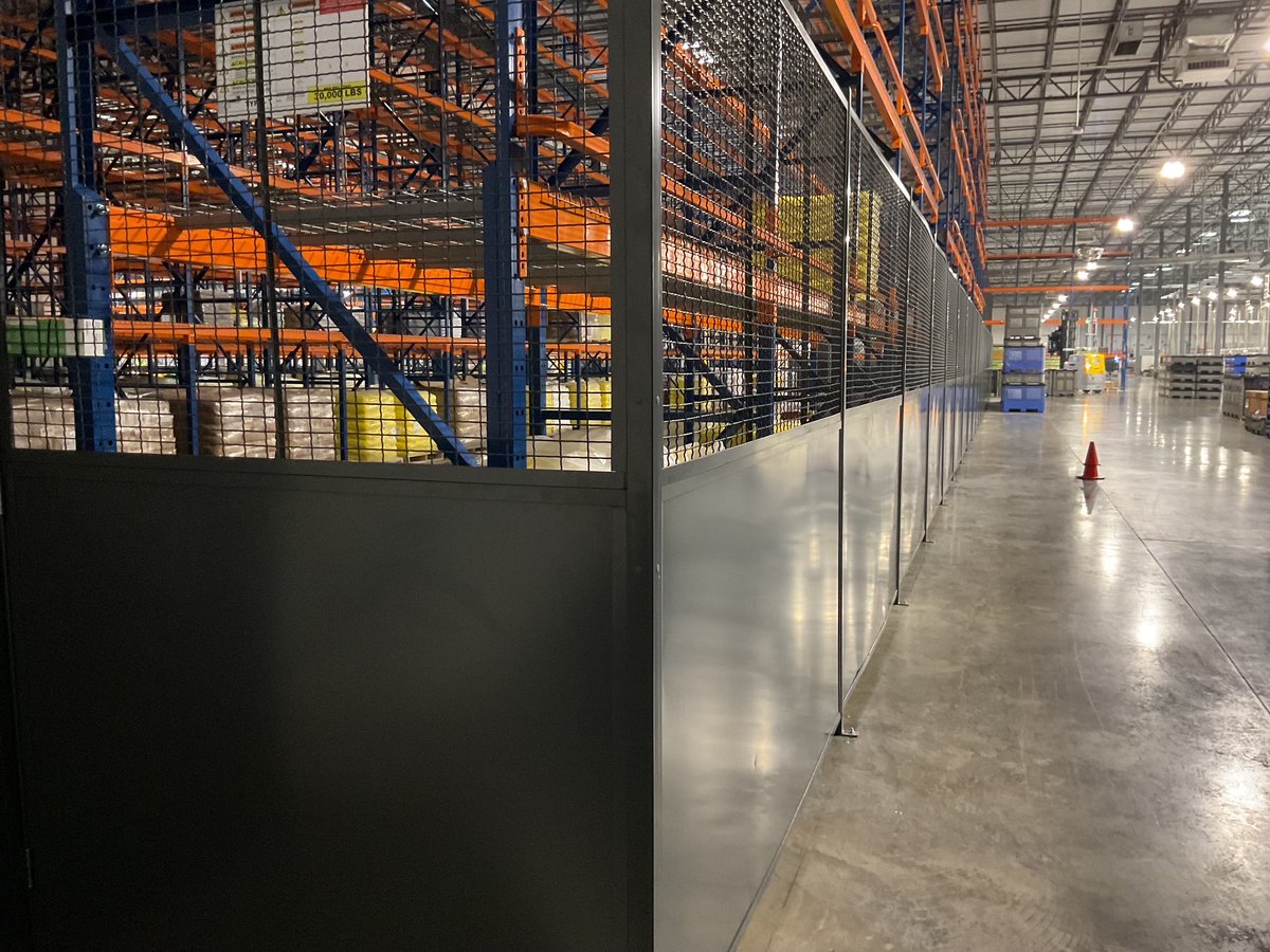 Cranston_MHEC's tweet photo. Wire partitions create secure, visible barriers to protect equipment and control access helping keep operations safe and organized.
#MachineGuarding #WirePartition #WarehouseSafety #FacilitySolutions #MaterialHandling #Cranston #BuiltToWork #CMHEC https://t.co/StiOXgJOXW