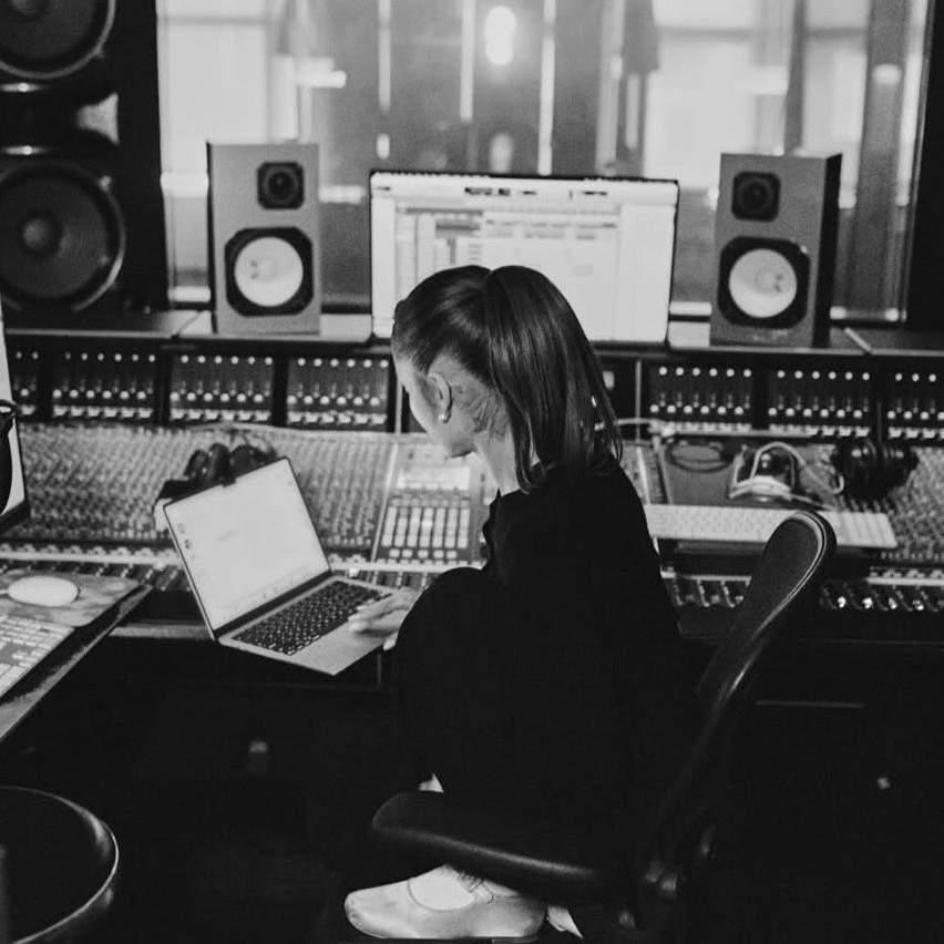 Ariana Grande Spain ☀️ tweet media