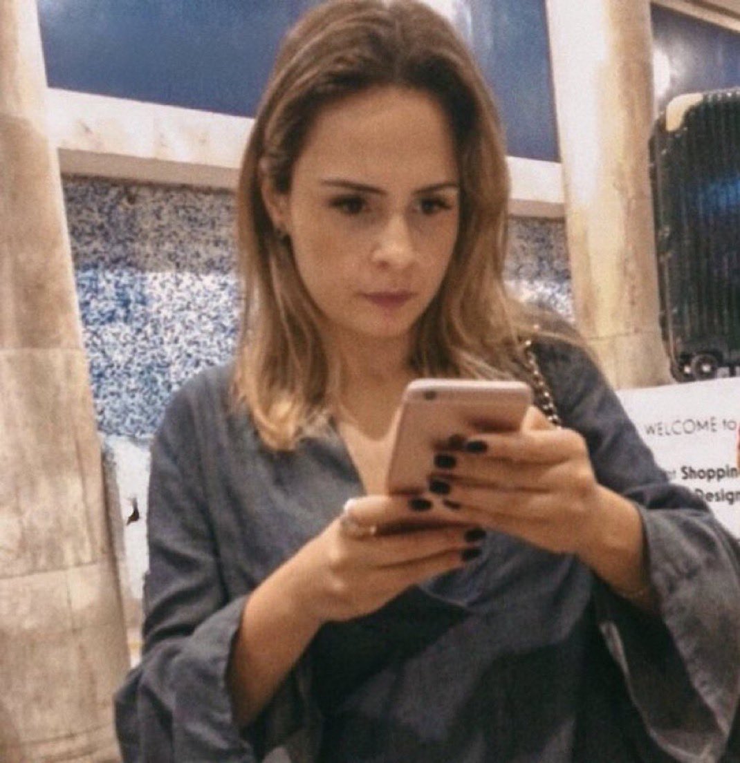 teus realityzei 🧙🏻‍♀️🥂🍾 tweet media