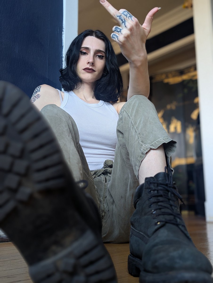 🥀Goddess Flora🥀Chicago tweet media
