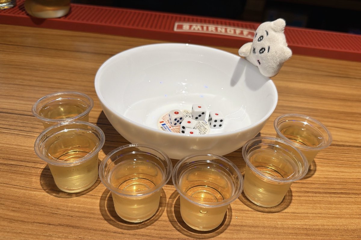 よんのじ tweet media