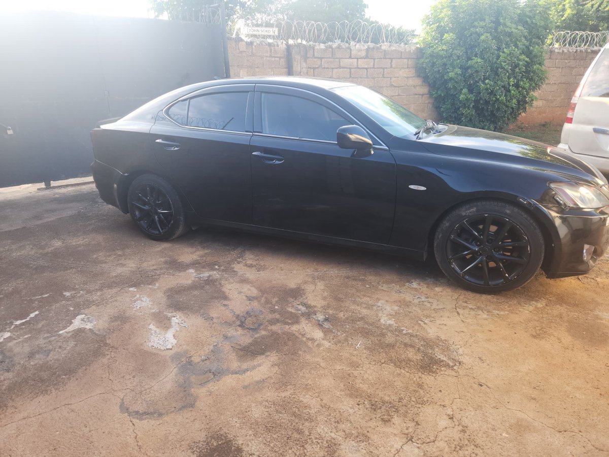 FreakyFrazerZM's tweet photo. Car for sale  🚘
Black Lexus iS250 
Model:2006
Mileage: 94,811km 👌🏿
Location:Lusaka 
Date of registration: 04/2024
Price: K115,000 only!
call 📞 +260978962077 https://t.co/VVP55LbP8y
