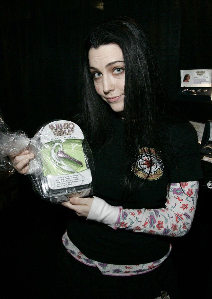 amyleethings's tweet photo. who up doing things https://t.co/MF1jQ8mvHG