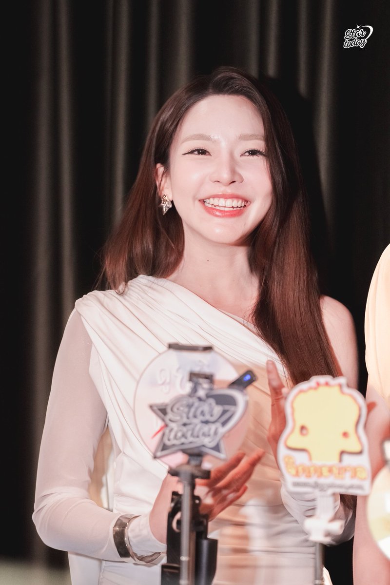 StarToday tweet media