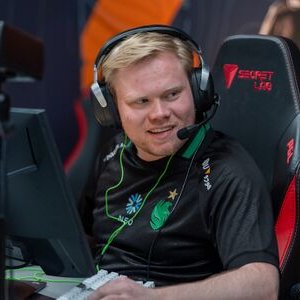 CSGORoll tweet media