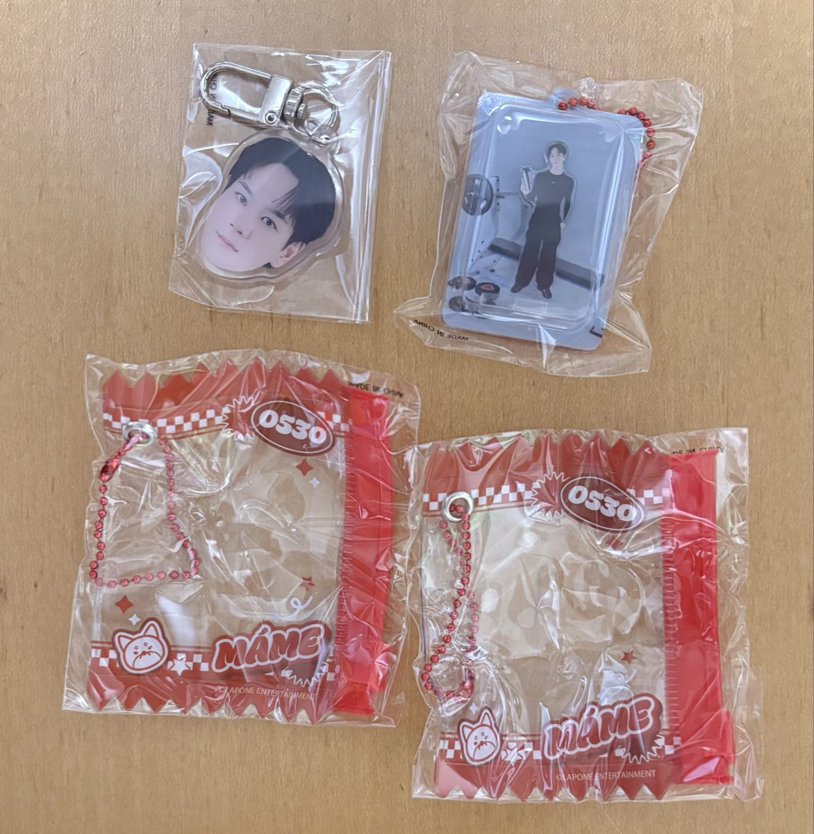 LinapisY's tweet photo. JO1 JO1DER SHOW 2026 EIEN 永縁
グッズ 交換　カプセルトイ

【譲】
画像のもの　木全　金城　豆原

【求】
佐藤　川尻　白岩　(異種検討)
ヘアピンのみ與那城

複数交換も可能です
明日(4/9)ドームにて交換希望です
お気軽にお声掛けください🙇🏼‍♀️
#JO1交換 https://t.co/T1NWgsYqBp