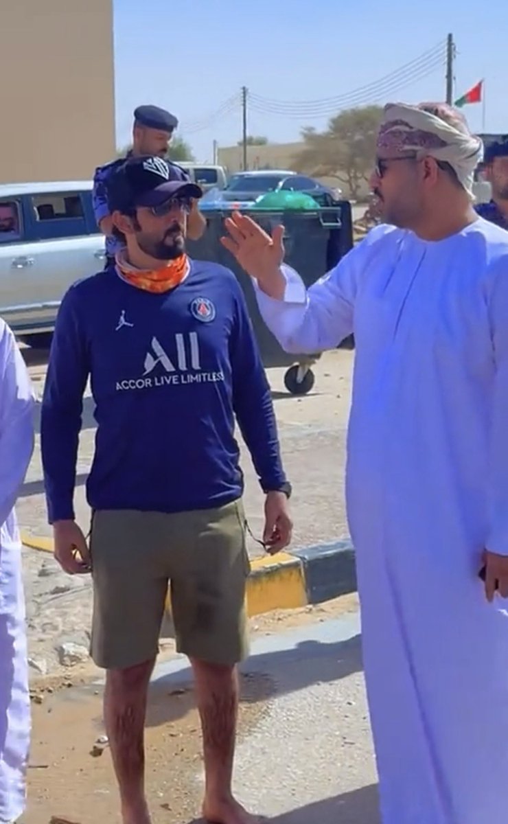 KhademSalem's tweet photo. #محوت سعادة الشيخ محافظ محافظة الوسطى،كنا نأمل أن تشمل المشاريع والمناقصات التي تم توقيعها اليوم مشروع إنشاء جسر وتركيب العبارات الصندوقية مسبقة الصب في مركز المدينة بولاية محوت،نظراً لأهمية  حيث ان هذا الطريق الوحيد الذي يربط الوسطى بجنوب الشرقية وجزيرة مصيرة https://t.co/FtIOyNSQNP