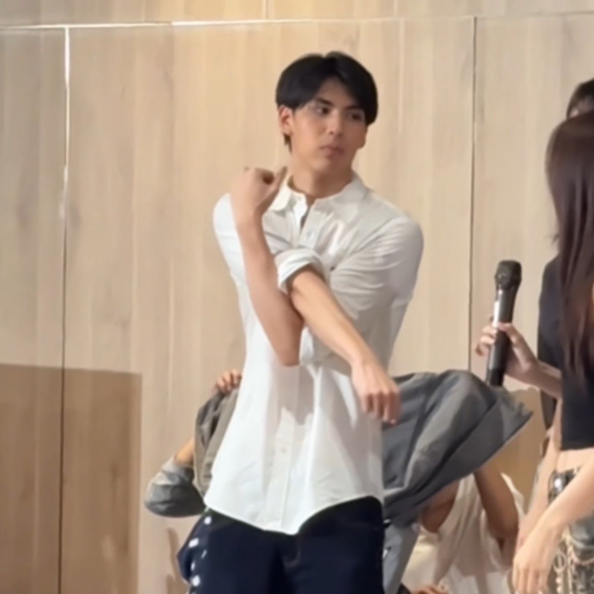menthemx's tweet photo. พูม่าวอร์มท่ารอทำจุ๊บ hip hop โคตรบ๊อง 5555555555555555555555555555555555555555555555555

#หงสาวดีหนีรบมาพบเธอ
#puma_kk @puma_kk4 https://t.co/Mwr1c9b7ru