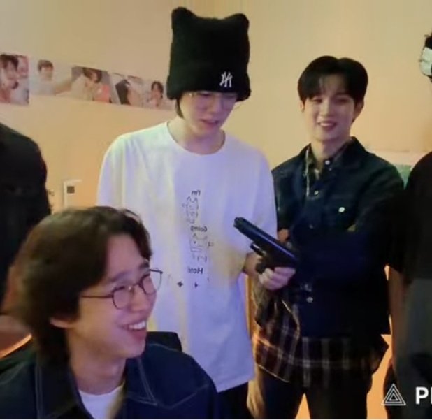 elle ♡'s hweseung 🙈 tweet media