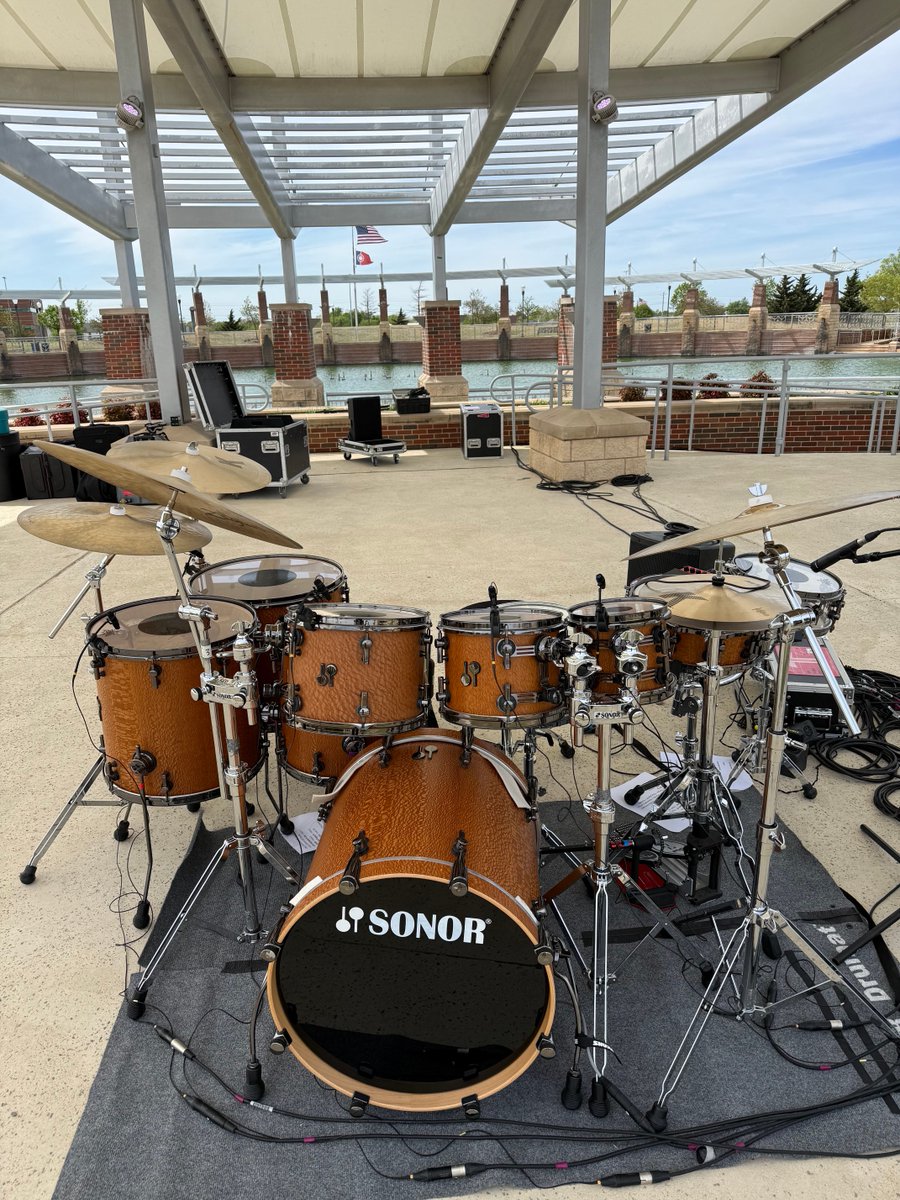 stevesmithdrums's tweet photo. Thanks #sonordrums for shipping my beautiful SQ2 kit to Norman OK for the two Solo Drumset Concerts and the Masterclass.  #Zildjian ⁦@remopercussion⁩ ⁦@vicfirth⁩ #DW5000BDpedal https://t.co/PUm8xoqDJH