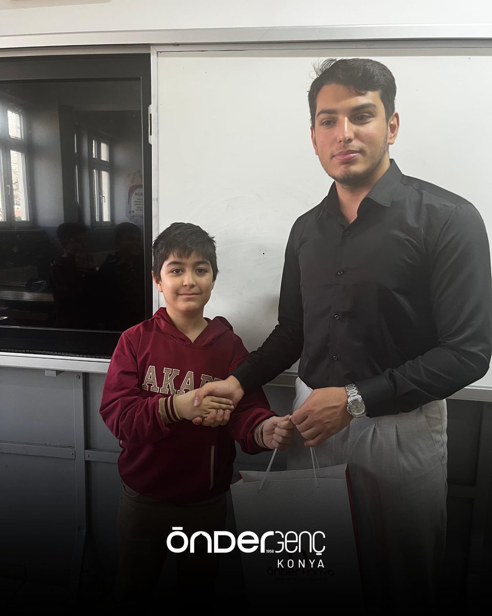 Ortaokul ekibimiz Akabe İmam Hatip Ortaokuluna ziyarette bulundu. Koordinatörümüz ve liderimiz öğrencilere dernek faaliyetlerimizden bahsetti ayrıca İmam Hatip camiasının tarihinin altını çizdiler. Nazik misafirperverliklerinden ötürü okul yönetimine teşekkür ederiz.