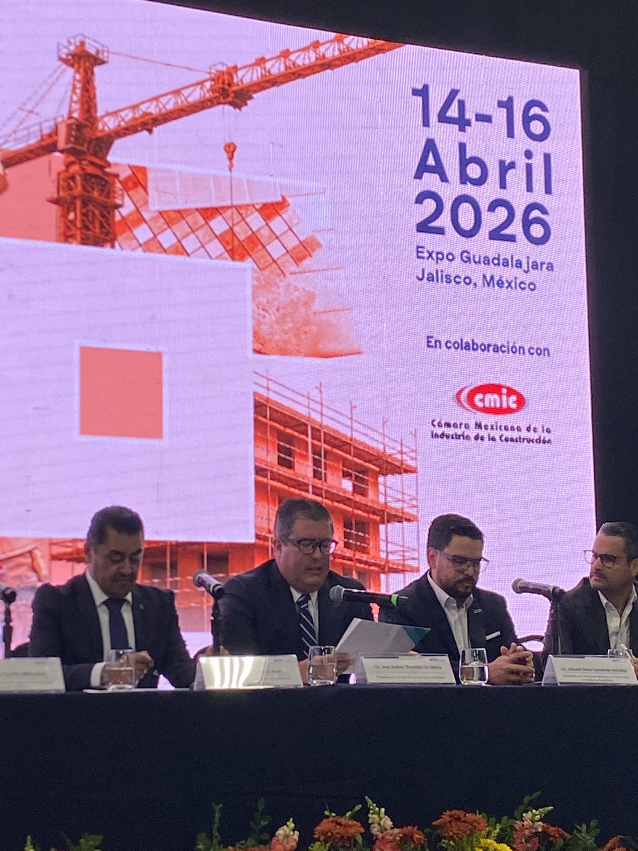 MuroFabian's tweet image. La Semana de la construcción 🚧 
#SICON del 14 al 16 de abril por @ExpoGuadalajara 
@IFEMA 

Vinculación directa a uno de los ecosistemas más relevantes: la industria de la construcción 

De negocio a negocio 
@JosOrendain 

32 actividades en 3 días 🦺