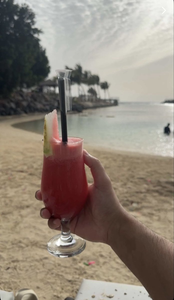 من ورا التريلات tweet media