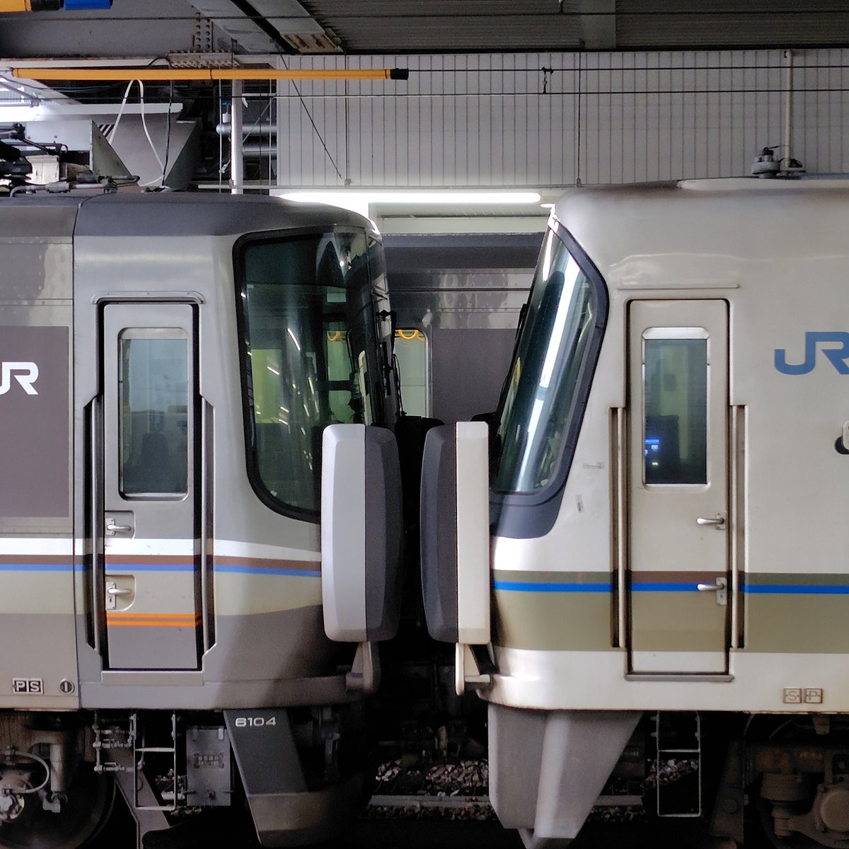 電 留 線 tweet media