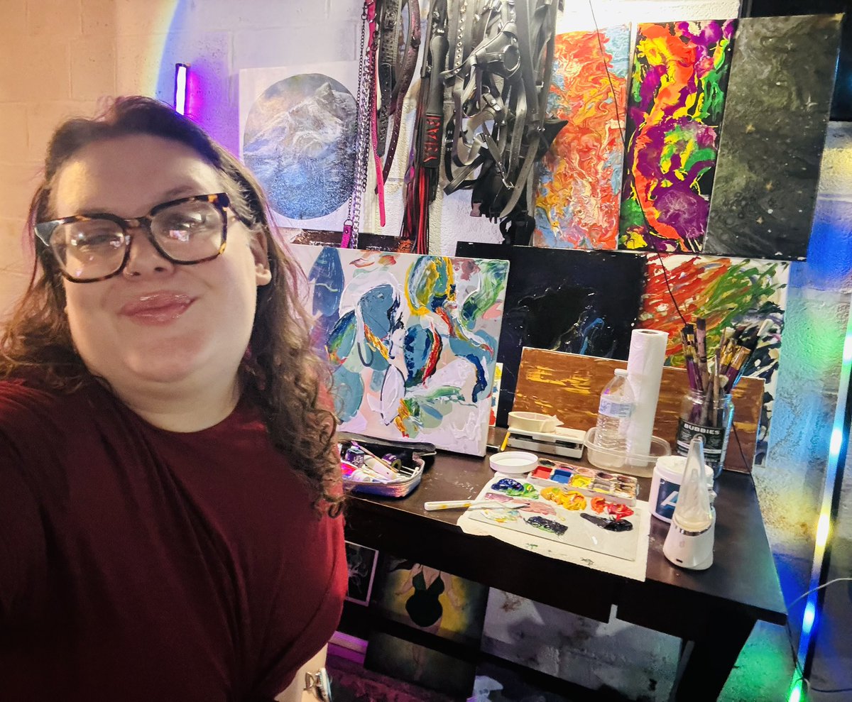 theMissKinks's tweet photo. Just an overly assertive, D type. Who absolutely loves everything about making messes and creating art, living my best life. Follow along for my journey. https://t.co/Fnttt2yWRN