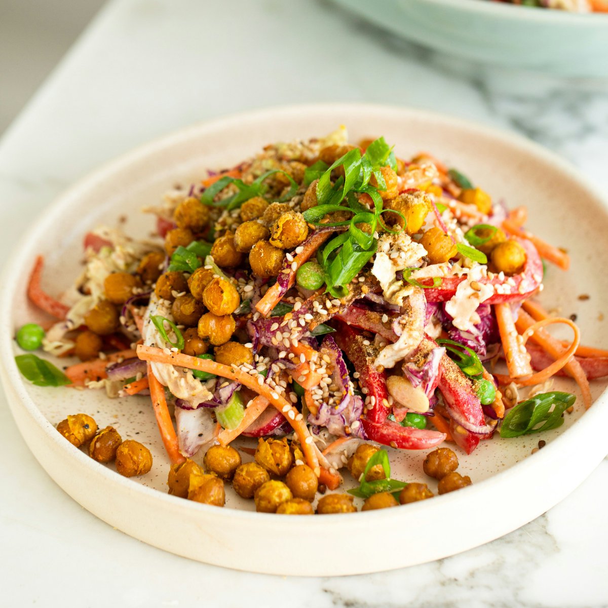 NDTVFood's tweet image. High-Protein Chickpea Salad For Weight Loss
food.ndtv.com/webstories/foo…
#highprotein #chickpea #salad