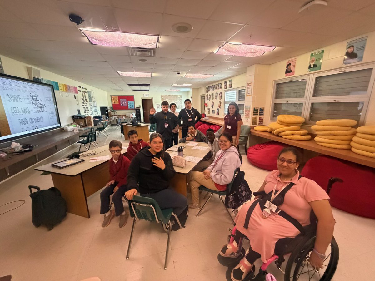 NNMSlibrary's tweet photo. Celebrating Mrs. Crowley’s students with checkout treats in the library @NNMSWildcats @NNMSPTO @collierschools https://t.co/AKC0pcdSDX