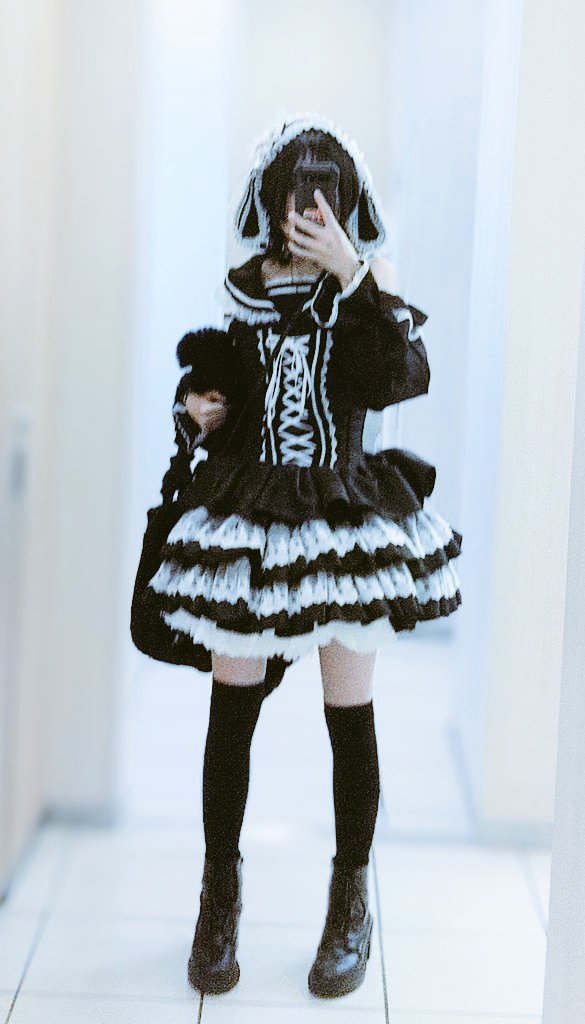 療養のフリーレン tweet media