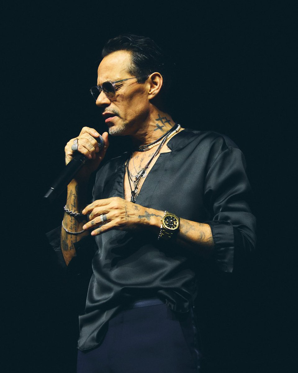 Marc Anthony tweet media