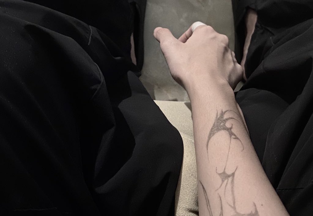 quintpole tweet media