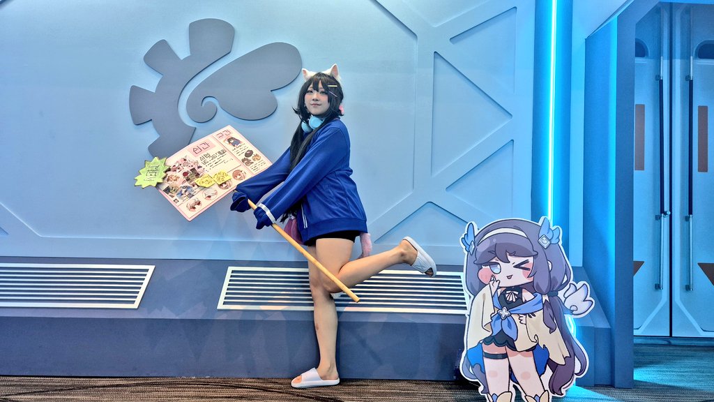 후므흐므 tweet media