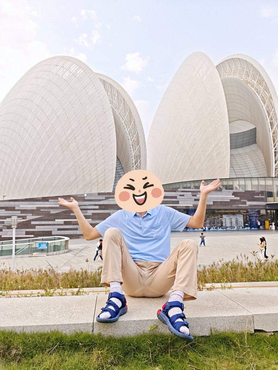 Roy Navi tweet media