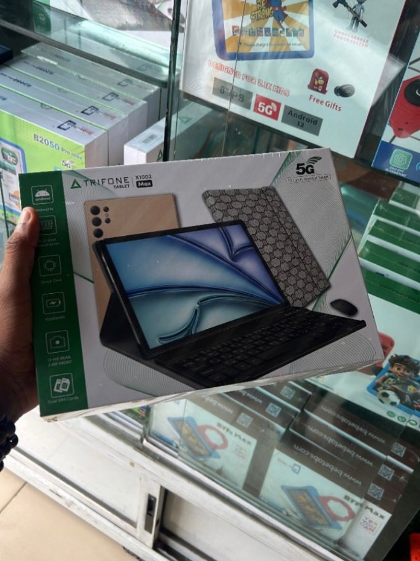 Ourasap_'s tweet image. 📱 Trifone X1002 Tablet
Sleek 2-in-1 design • Keyboard + mouse • Smooth performance 💎

OurASAP: ₦100,000 ✅
Traditional online stores: ₦140,000 ❌

Save more. Shop smart 💰
👉 ourasap.com

#ourasap #tablet #androidtablet #gadgets #techdeals