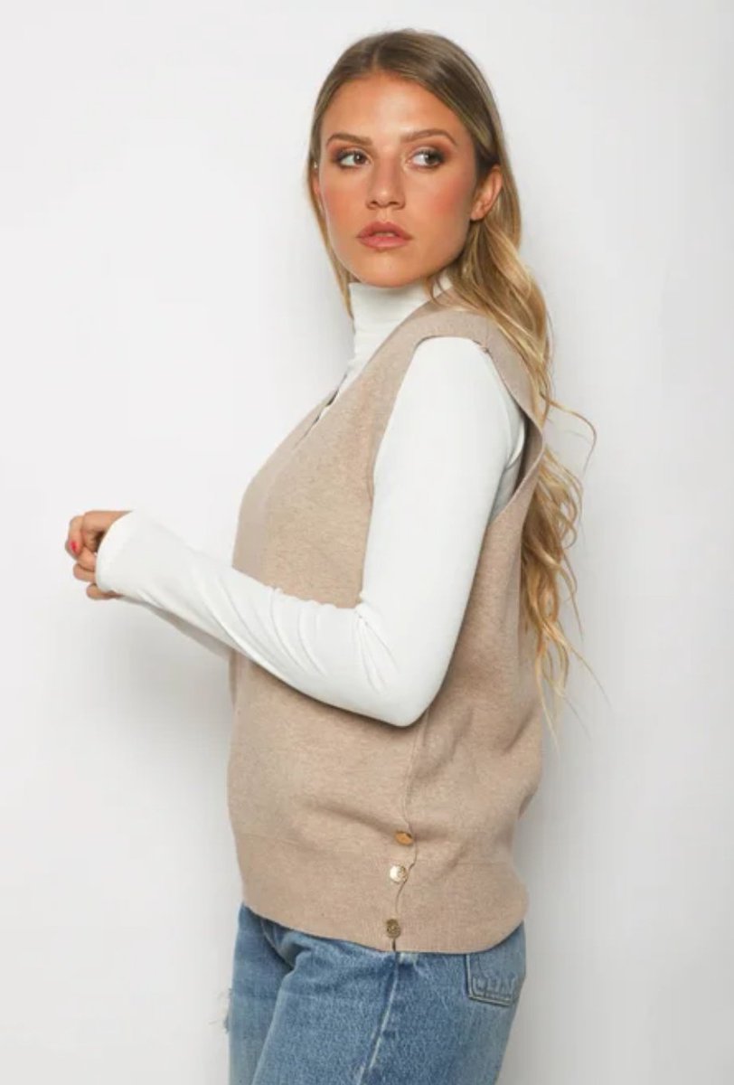 Santa (n't) Cecilia tweet media