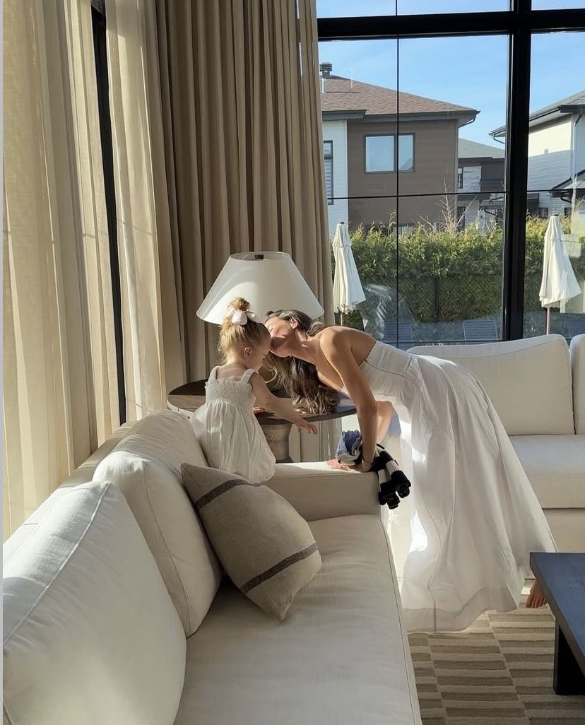 classyladylife's tweet photo. me and my mini me. https://t.co/HWpYMEwk0X
