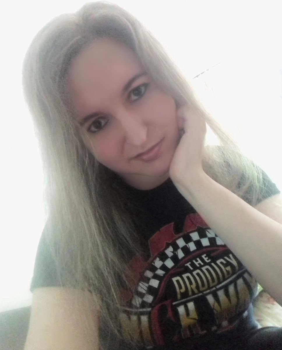 GyimesiRita's tweet photo. It's my 30th birthday today!🎈My only wish is to get a follow back and a happy birthday from my favorite wrestler @thenickwayne ❤️🤞
Guys! Let's make my wish come true!🙏Thank you!✨ https://t.co/ntcK690Tv3