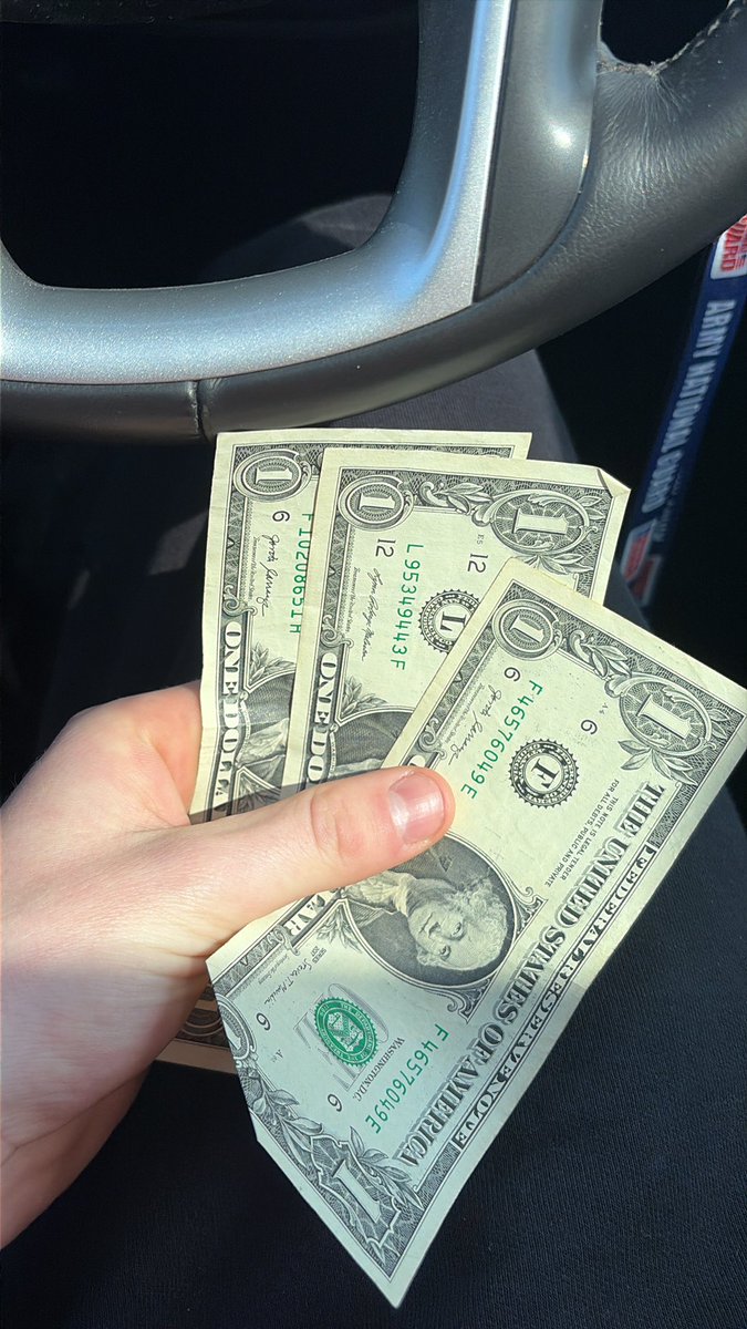 DatboylilmanAR's tweet photo. CALL ME WHAT YOU WANT BUT YOU CANT CALL ME BROKE 🗣️ https://t.co/hi8DybEaxQ
