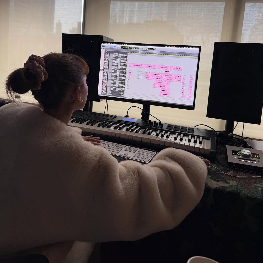 arianators wildin tweet media