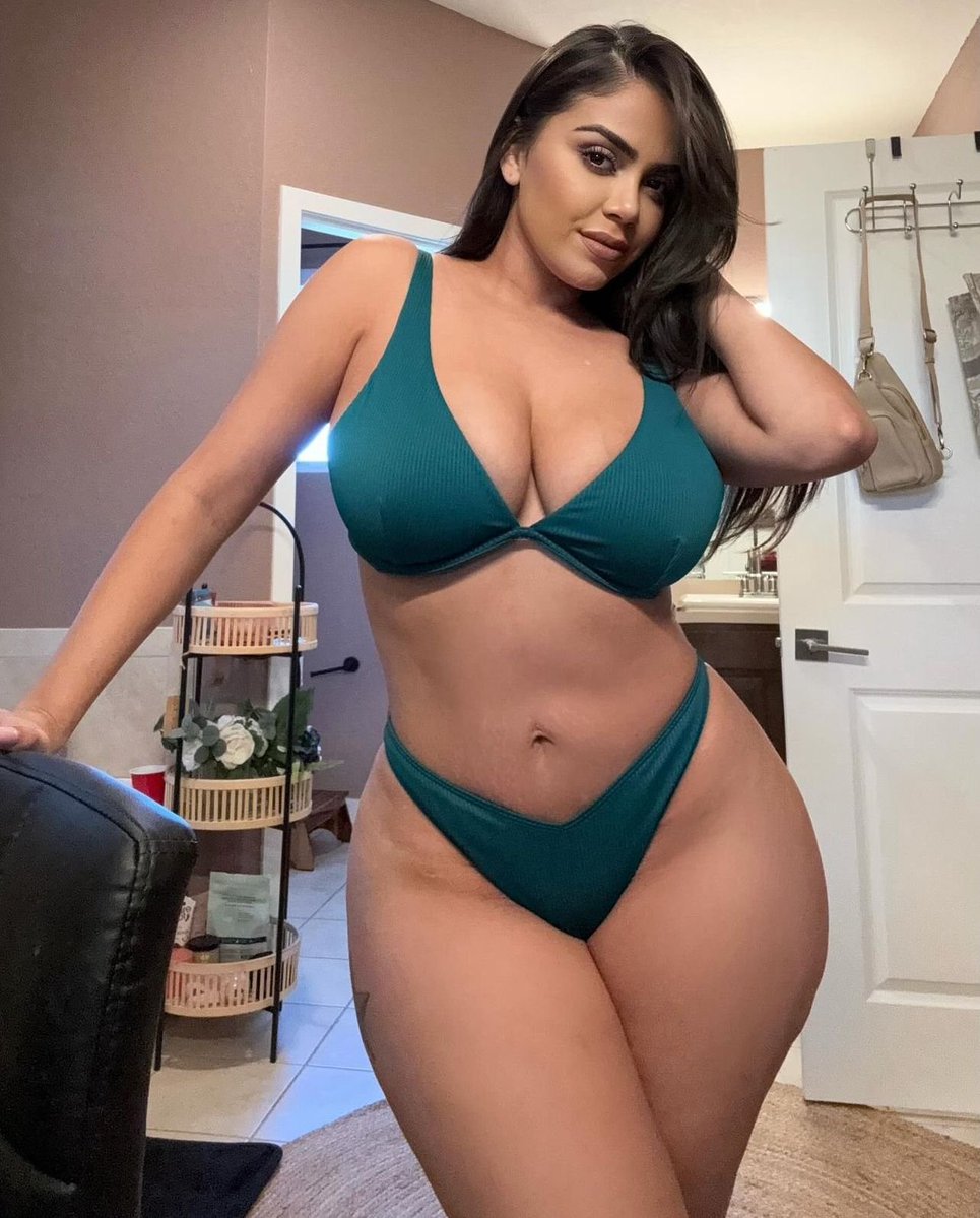 Rebecca 🥰 tweet media