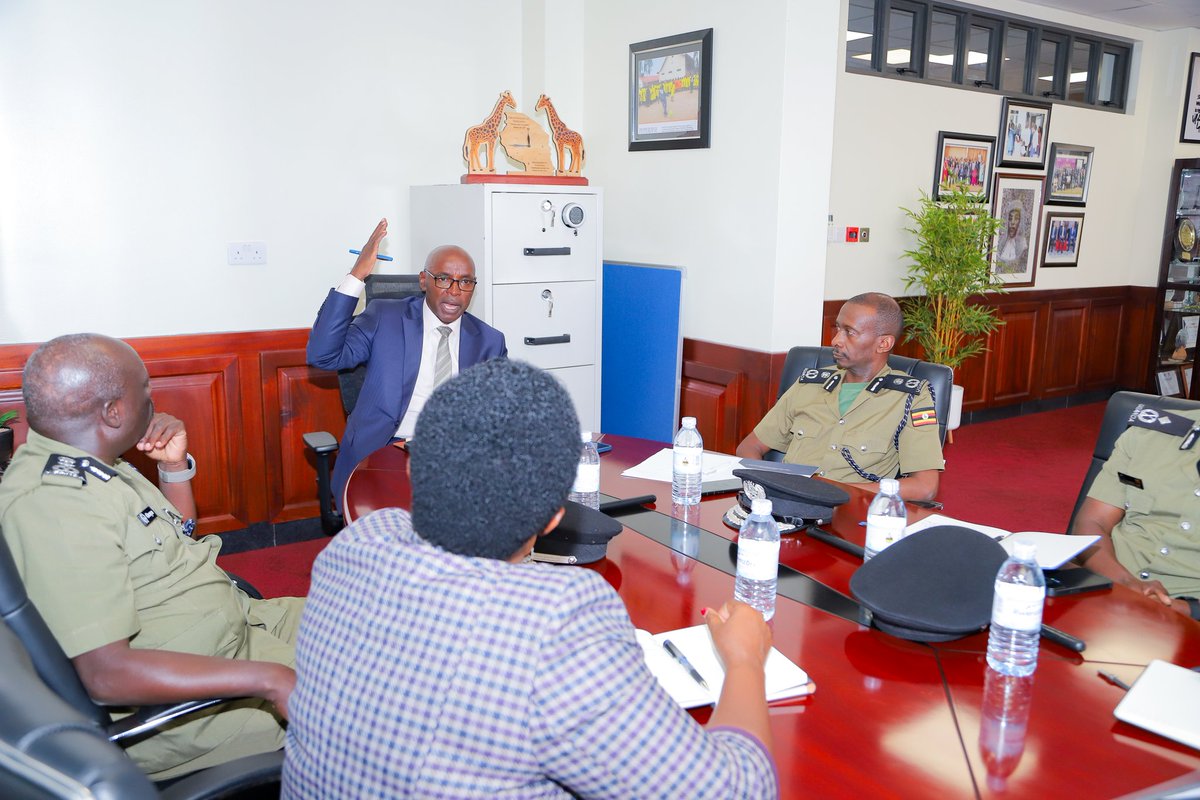 Uganda Police Force tweet media