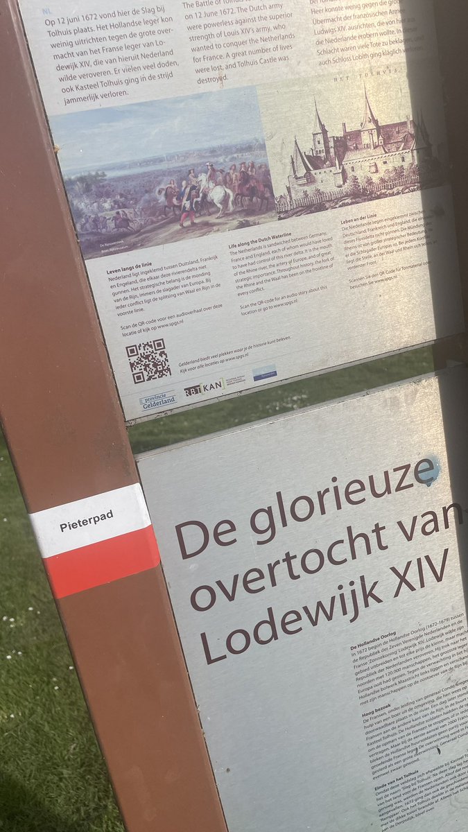 Ik heb vandaag een deel van het Pieterpad gelopen. Deels in Duitsland en deels in Nederland. 

Oke, bij elkaar hooguit 20 meter maar het is het idee dat telt.