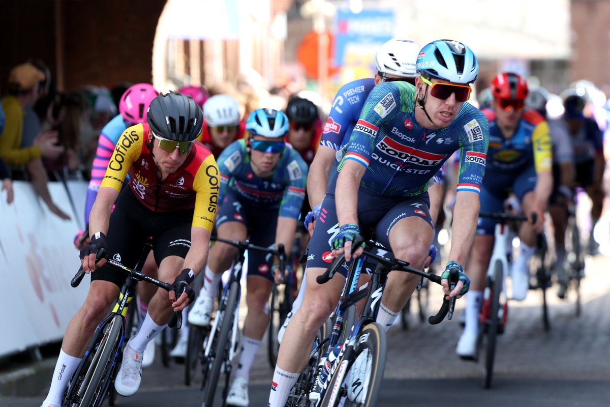 soudalquickstep's tweet image. Under the flamme rouge in #SP.

Photo: @GettySport