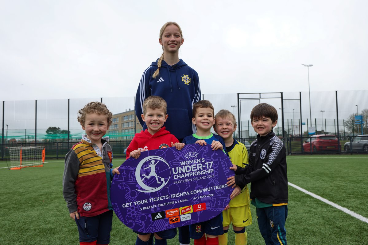 IrishFA's tweet image. The countdown is on ⏳

@NorthernIreland WU17s player, Ava Hurl visited one of our Easter camps with the #U17WEURO trophy, inspiring young players ahead of the tournament this May 📅

#TogetherWeRise #TogetherWeThrive