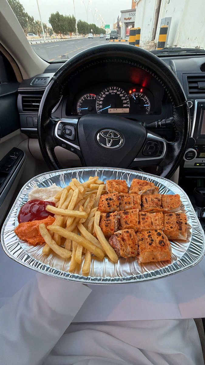 نايف tweet media