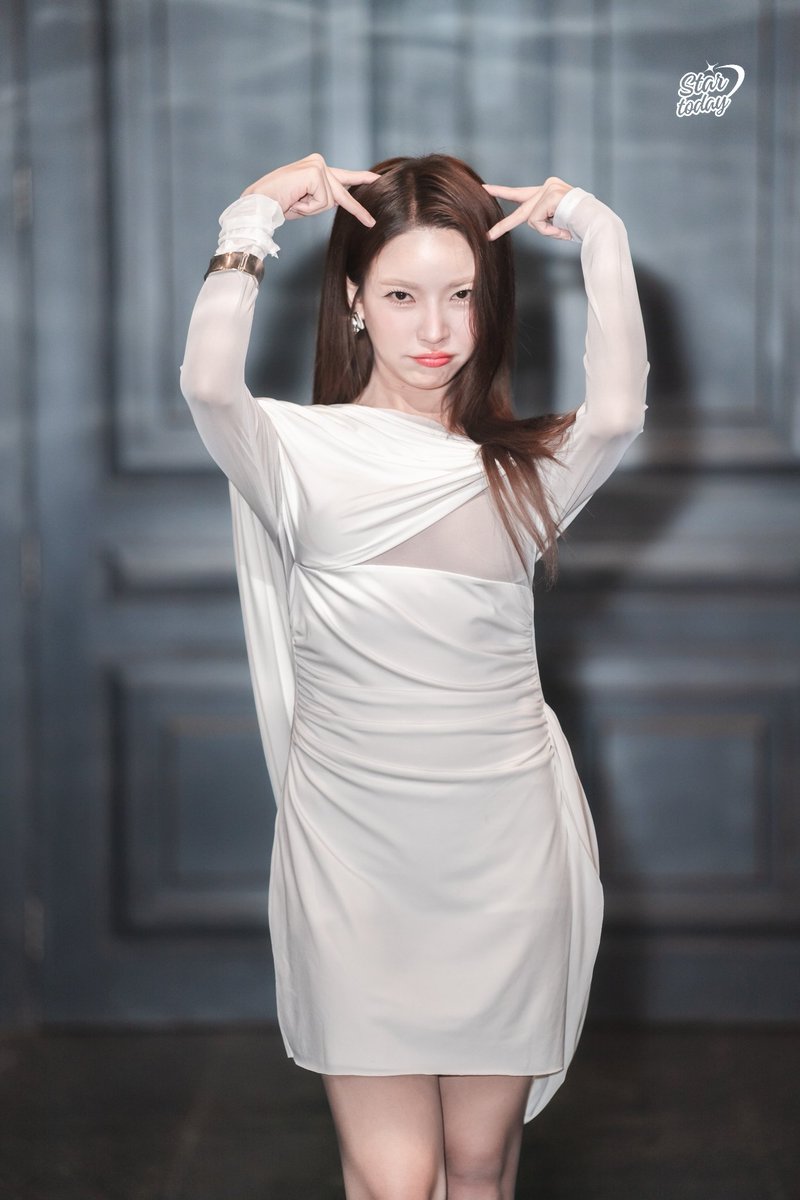 StarToday tweet media