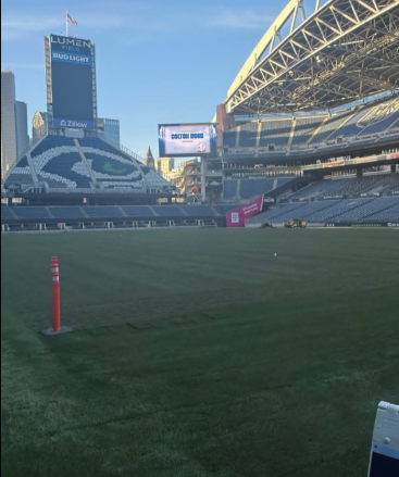 HawkMania tweet media