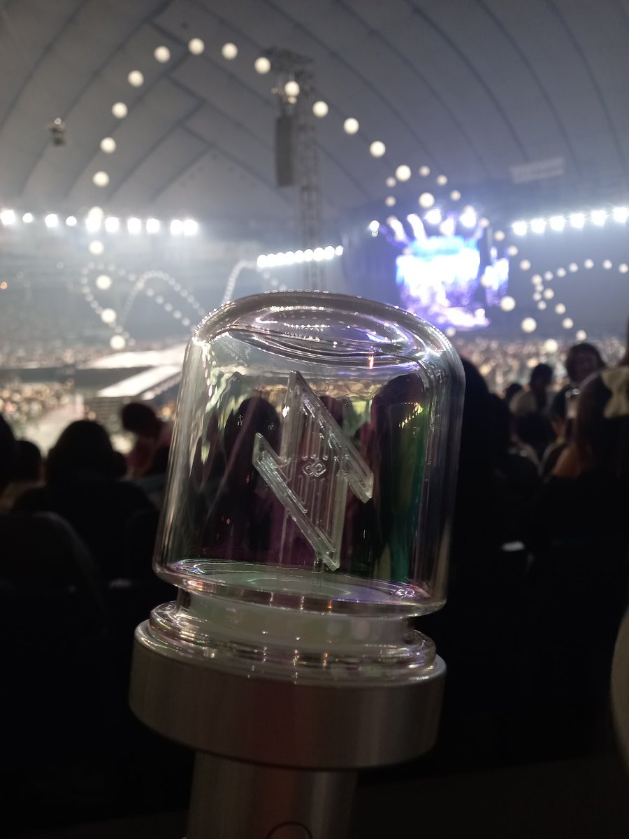 Another day in Tokyo Dome, but sunny this time. 🌞 Watched my younger oshi group exactly 1 week after my older one. 🥰 #JO1 never disappoints!!! Thank you for always giving JAMs a wonderful time and something to be proud of. 😎 🥳
#EIEN