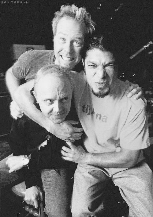 MetalliMania's tweet photo. goofy - ☄️ https://t.co/3EwCFjVYPt