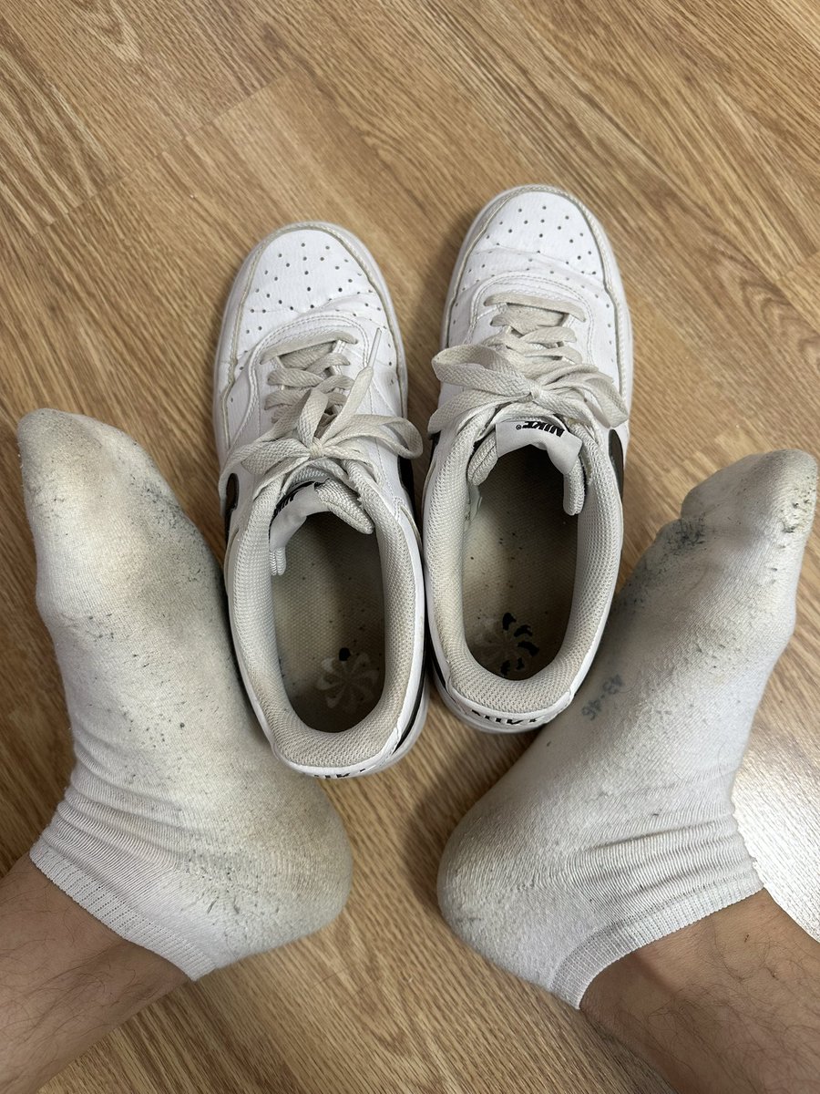 Sneakerguy199's tweet photo. @fcbf8858 🥵🧦👟 https://t.co/zIgDh4wBHe