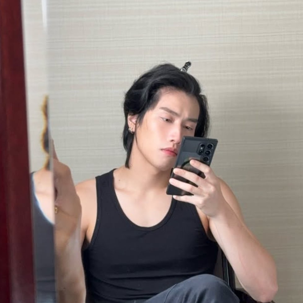 • 𝐓𝐡𝐞𝐃𝐞𝐭𝐚𝐢𝐥 🍒 tweet media