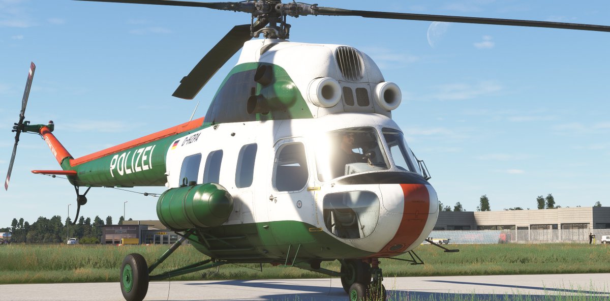 Abriael's tweet image. Here's your daily dose of #MicrosoftFlightSimulator2024 and #MSFS2020 news: the Mil Mi-2 helicopter and Long Beach Airport got new screenshots. Ourinhos Airport and Ghisonaccia Alzitone Airport have been released, both for free.😎
#MSFS2024 #MSFS