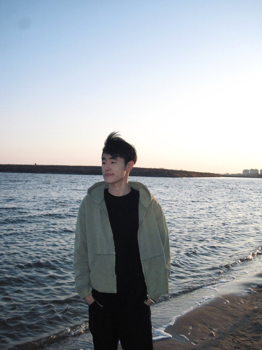 Yushi7766's tweet photo. 久到模糊的記憶又好像是昨天.#男高 #1S #top https://t.co/yzdyhtrGci