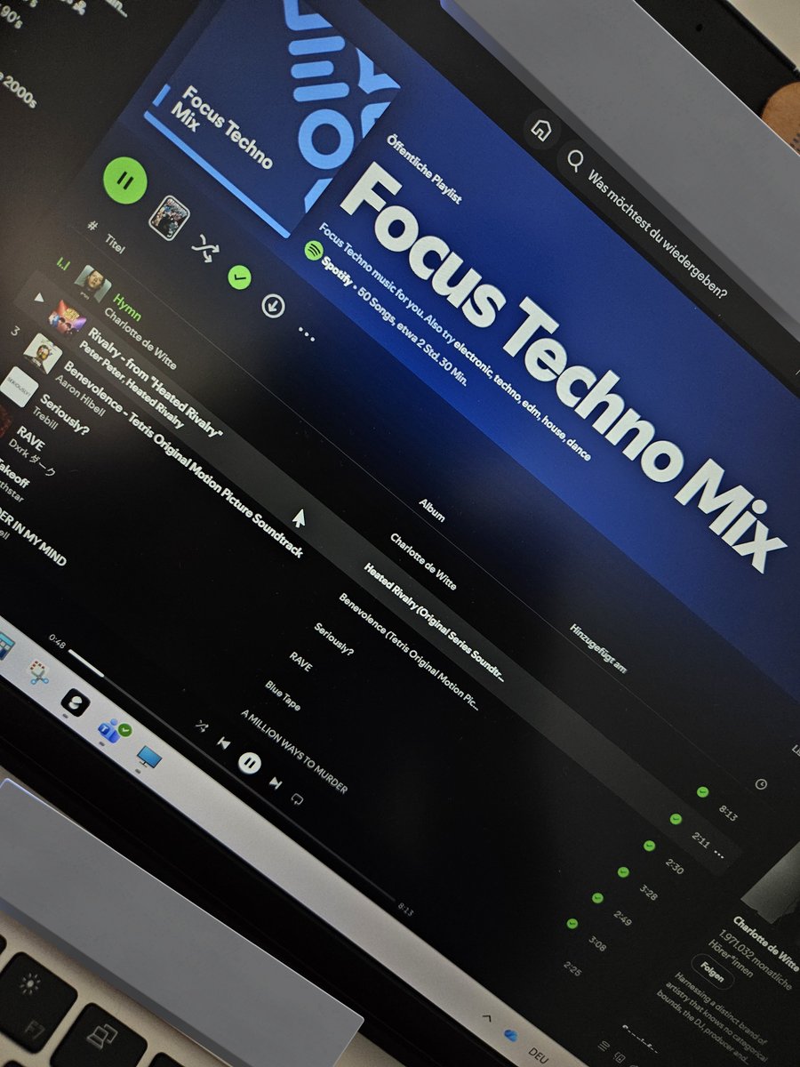 Lola | 로라 ❥ tweet media