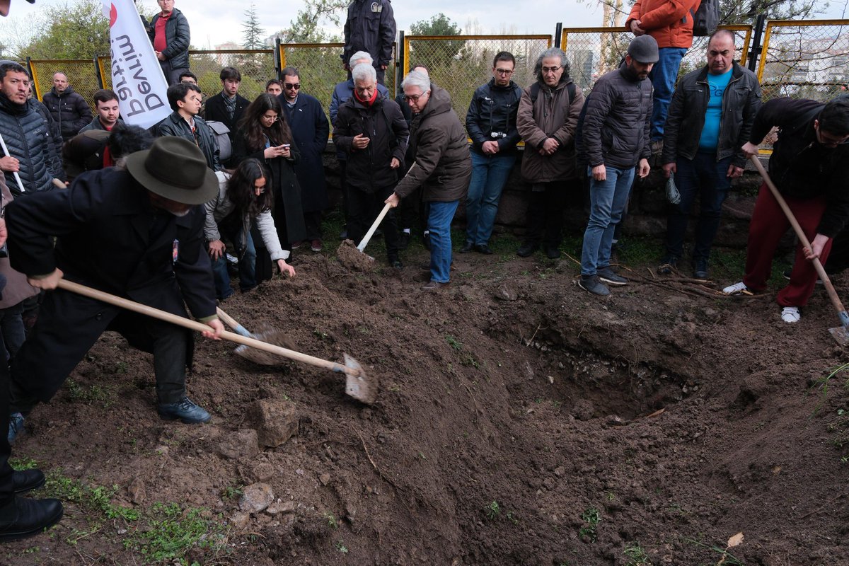 Devrim Partisi tweet media